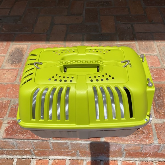 🐾Clean Small Pet Carrier, IATA Approved, Kit Included (Used 1x to transfer pup) - Picture 3 of 13